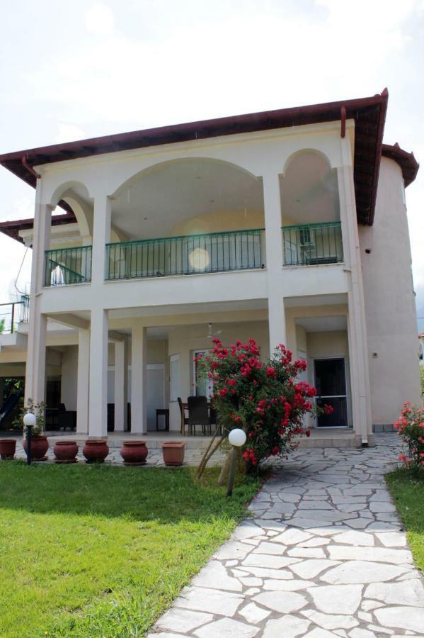 Villa Jenny Leptokarya  Exteriör bild